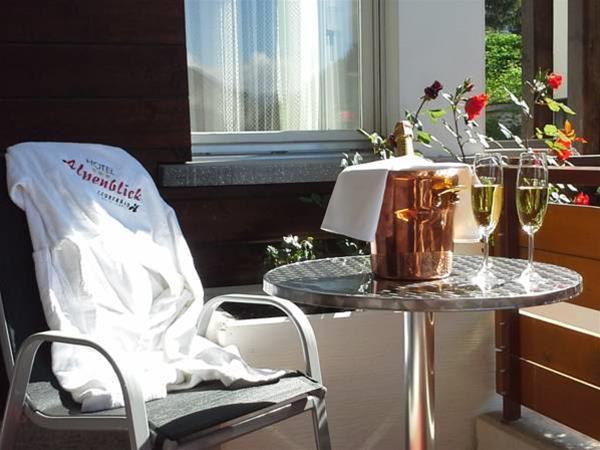 Hotel Alpenblick-Leukerbad-Therme Exterior photo