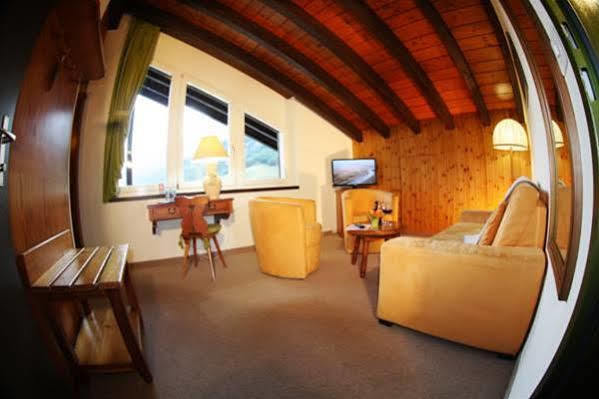 Hotel Alpenblick-Leukerbad-Therme Exterior photo